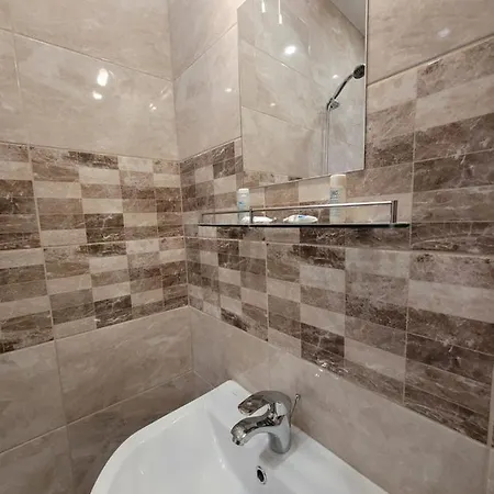 아파트 китанови- за гости